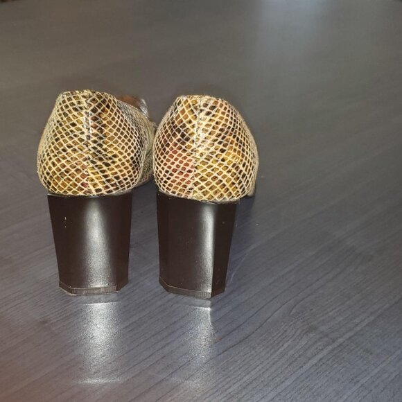 Stuart Weitzman animal print snake leather low heel shoes - Picture 8 of 11